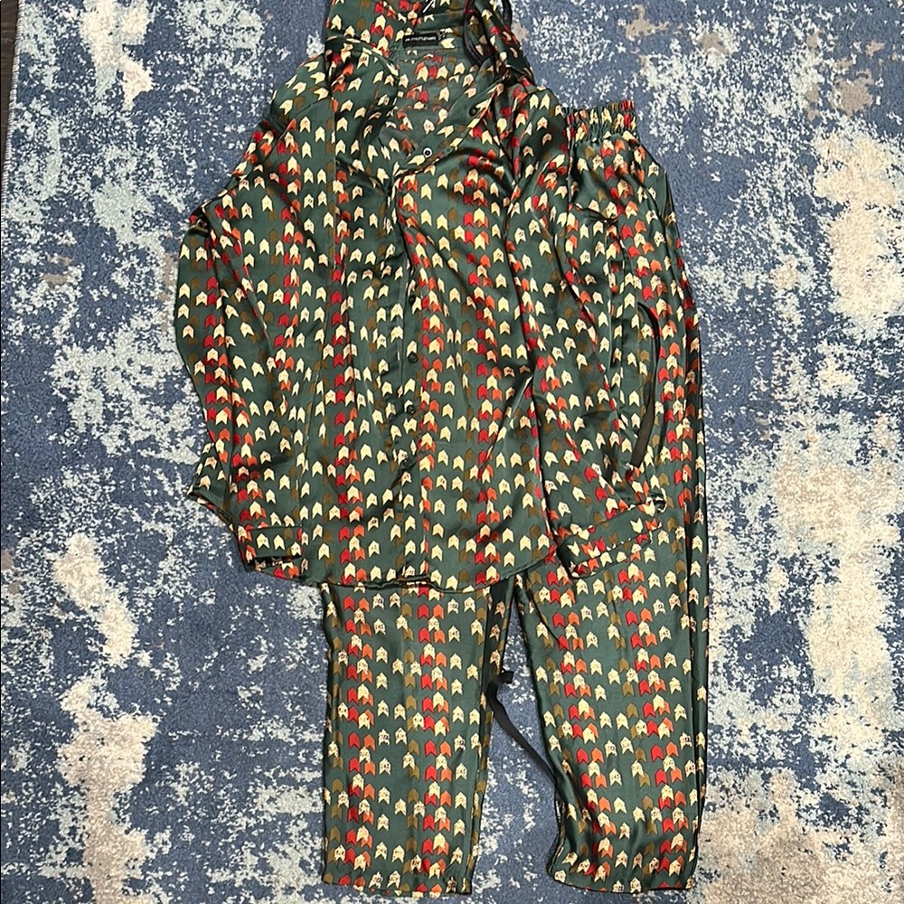 Matching set Green and Red Pattern